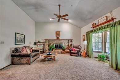 1709 Adams Ln, Azle, TX 76020 - photo 2