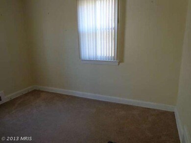 818 Talbert Ln, Hyattsville, MD 20783 - photo 7