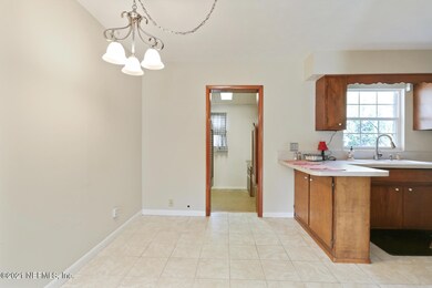 7607 Rambler Rd, Jacksonville, FL 32244 - photo 6