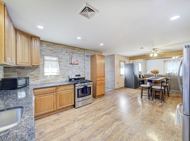 16 Garrabrant Rd, Clifton, NJ 07013 - photo 6