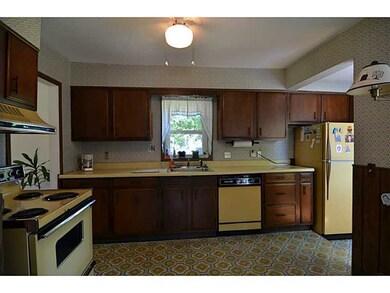 58 Euclid Ave, Riverside, RI 02915 - photo 7