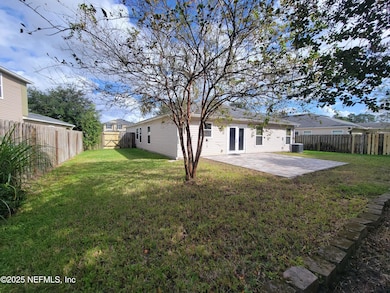 4447 Oak Moss Loop, Middleburg, FL 32068 - photo 2