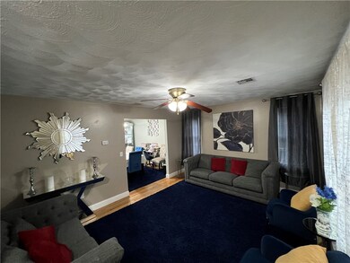 122 Park Ave, Woonsocket, RI 02895 - photo 2