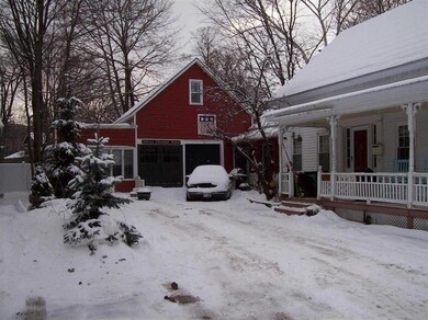 11 Chestnut St, Claremont, NH 03743 - photo 2