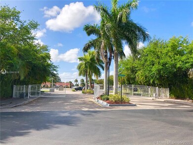 2525 NW 31st Ct, Oakland Park, FL 33309 - photo 4