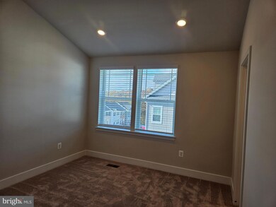 2428 Woodlands Rd, Woodlawn, MD 21244 - photo 2