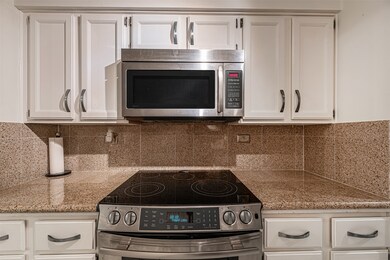 Gas range.