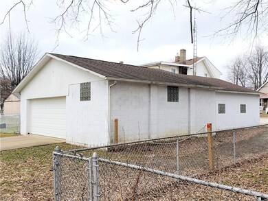 2346 24th St NE, Canton, OH 44705 - photo 3