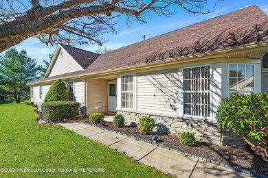 2334 Logan Ct, Toms River, NJ 08755 - photo 4