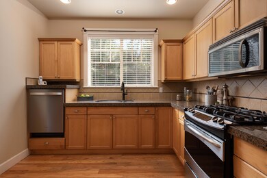 05-Brookside Way_Brenda-15