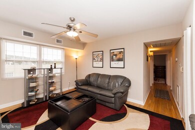 210 43rd Rd NE unit 303, Washington, DC 20019 - photo 5