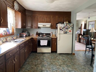 19 Murray St, Lynn, MA 01905 - photo 4