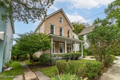121 Maple Ave-3