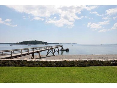 Waterfront/Dock/Pier.