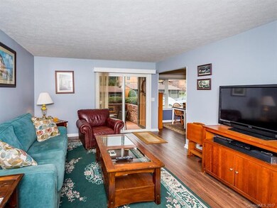 Laminate throughout and updated sliding door