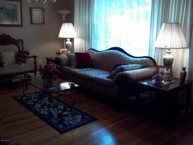 6210 Tiara Ct, Louisville, KY 40219 - photo 4