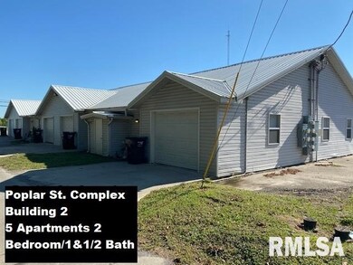 1011 W Poplar St, Harrisburg, IL 62946 - photo 4