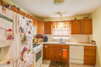 42 Phoenix Ct, Tinton Falls, NJ 07712 - photo 6