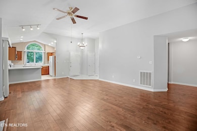 312 Paoli Trace, Loudon, TN 37774 - photo 4