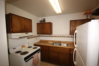 kitchen (2)