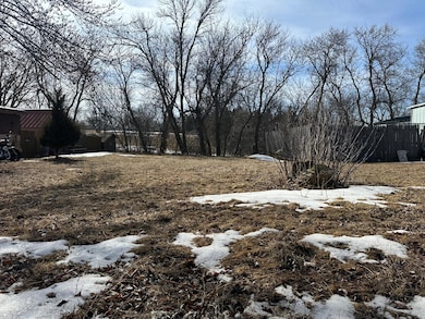 95 5th St, Windom, MN 56101 - photo 2