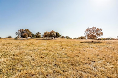 1011 Oak Dr, Weatherford, TX 76088 - photo 2