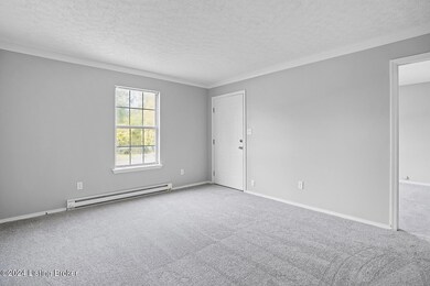 6805 E Manslick Rd, Louisville, KY 40228 - photo 4