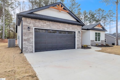 120 Spearman Dr, Pelzer, SC 29669 - photo 2