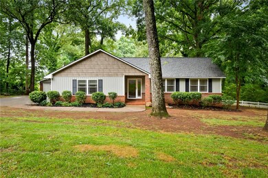 600 Robin Hood Ln, Anderson, SC 29621 - photo 4