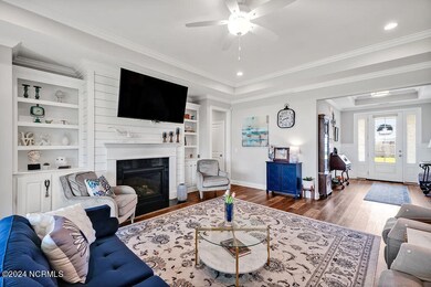 1109ShortLeafWay-07