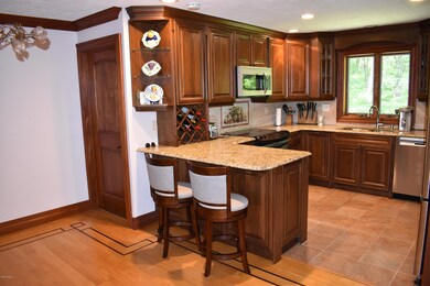 804 Cherry Ct, Hawley, PA 18428 - photo 6