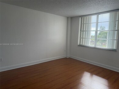 13120 SW 92nd Ave unit B-417, Miami, FL 33176 - photo 4