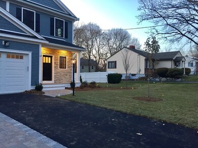 10 Cleveland Rd unit B, Winchester, MA 01890 - photo 2