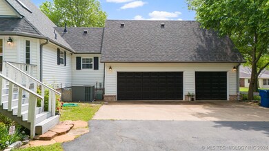 huge oversized 3 car garage, entrance on the back