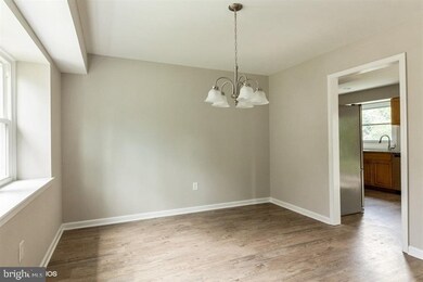 12203 Fleming Ln, Bowie, MD 20715 - photo 7