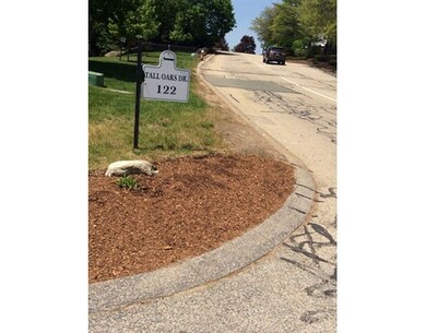 122 Tall Oaks Dr unit Q, South Weymouth, MA 02190 - photo 2