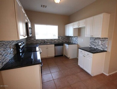 Kitchen - Wide