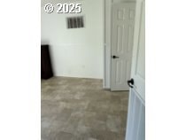 5000 NE Stephens St unit 27, Roseburg, OR 97470 - photo 7