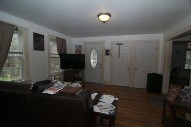 10 Franklin St, Medway, MA 02053 - photo 6