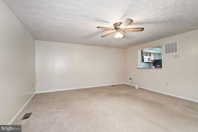 2517 Log Mill Ct, Crofton, MD 21114 - photo 4