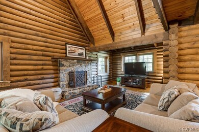 Look at the gorgeous FP and beamed ceiling!