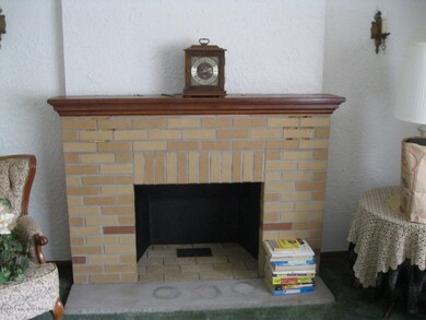 135 Frangorma Dr, Shavertown, PA 18708 - photo 3