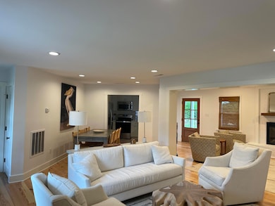 10 William St, Mount Pleasant, SC 29464 - photo 4