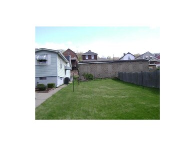545 Penn Ave, Midland, PA 15059 - photo 7