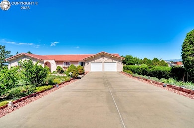 1115 M St, Penrose, CO 81240 - photo 3