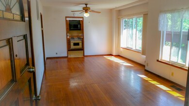 2028 Gold St, Redding, CA 96001 - photo 6