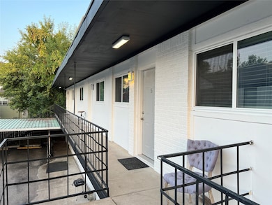 1851 W Main St unit 4, Houston, TX 77098 - photo 2