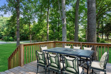 16_205SJameson_66_Deck_HiRes