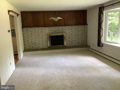 10875 Hammond Dr, Laurel, MD 20723 - photo 5