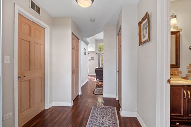 1752 Nature Ct unit 57C175, Schaumburg, IL 60193 - photo 3